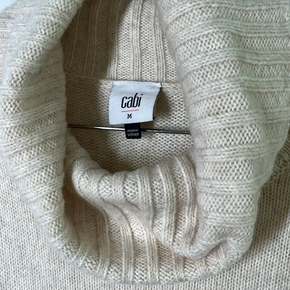 Cabi Cream Turtleneck Sweater Puff Sleeve Detail Size M
